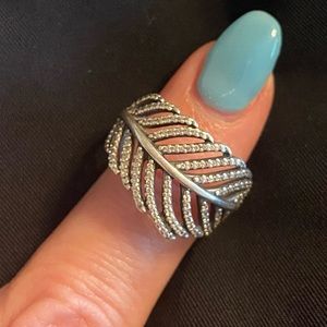 Pandora feather ring size 6